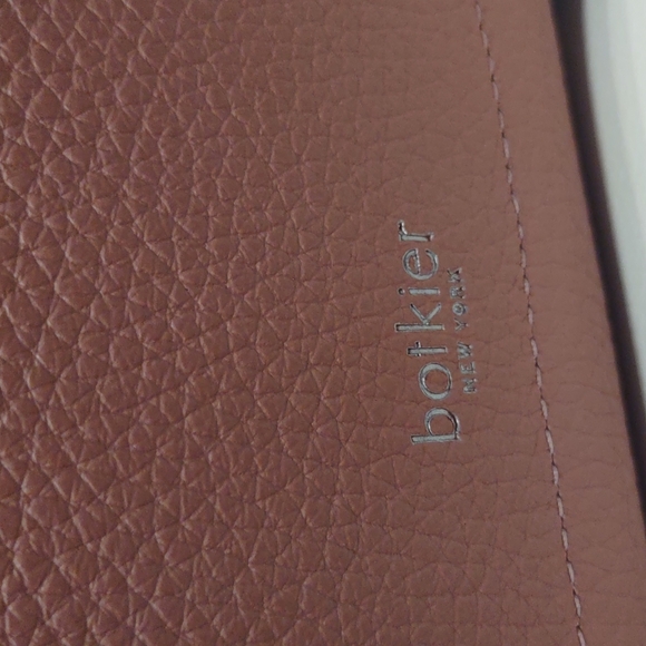 BOTKIER Rose Hudson Hobo Zip Top Tote Purse New 2 Straps Handbag Neutral Mauve - Picture 3 of 12